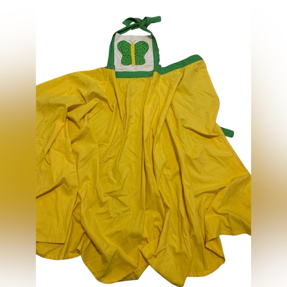 VINTAGE Handmade Yellow Green Polka Dot Butterfly Gathering Hostess Apron Retro